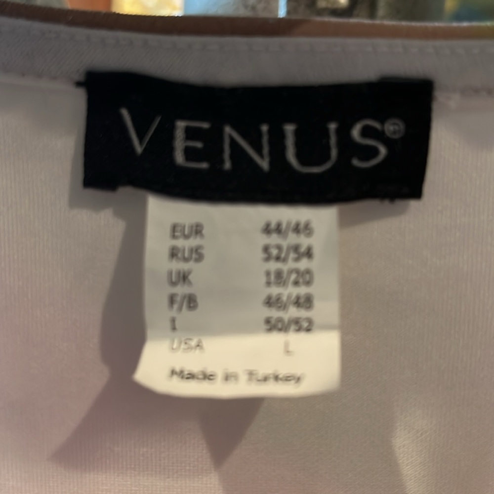 VENUS DRESS - Picture 2 of 7